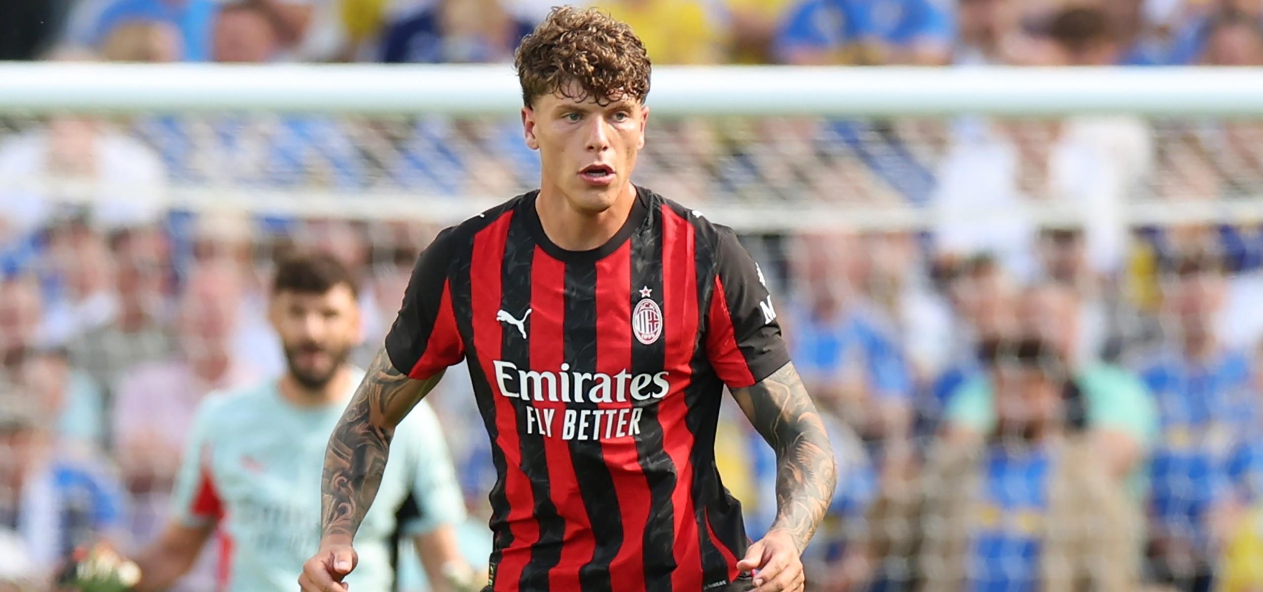 pp电子官网-官方：米兰后卫库比斯转会桑普多利亚，并被租借至克卢日大学