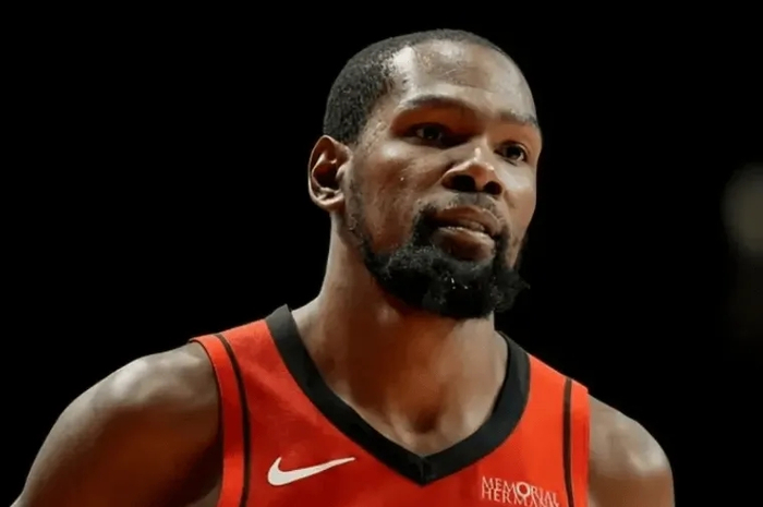 pp电子官网-火箭111-104战胜活塞 球员评价:3人优秀,4人良好,泰特崩盘|卡佩拉|谢泼德|底特律活塞队|约什·奥科吉|杰肖恩-泰特_新浪体育_新浪新闻