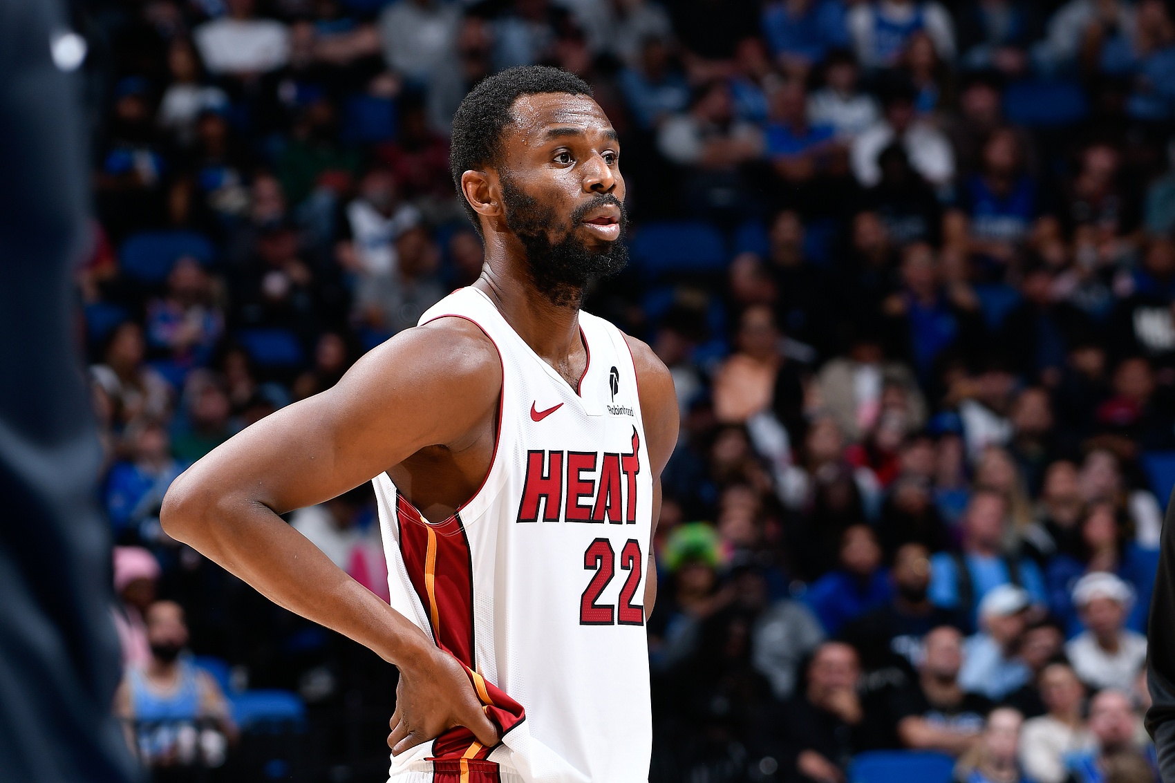 pp电子APP-内外开花！维金斯11中7拿21分3助 三分5中4